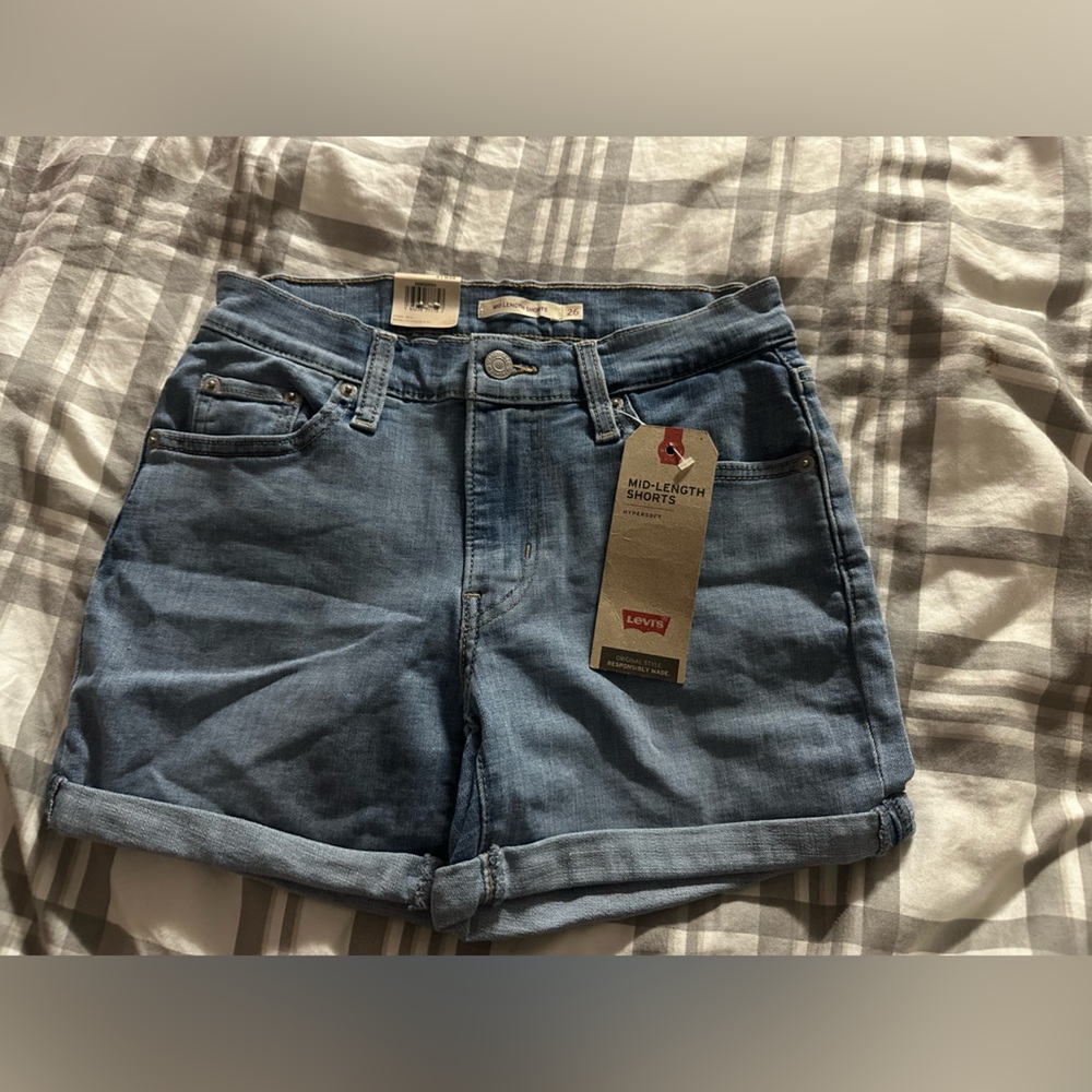 Levi’s shorts
